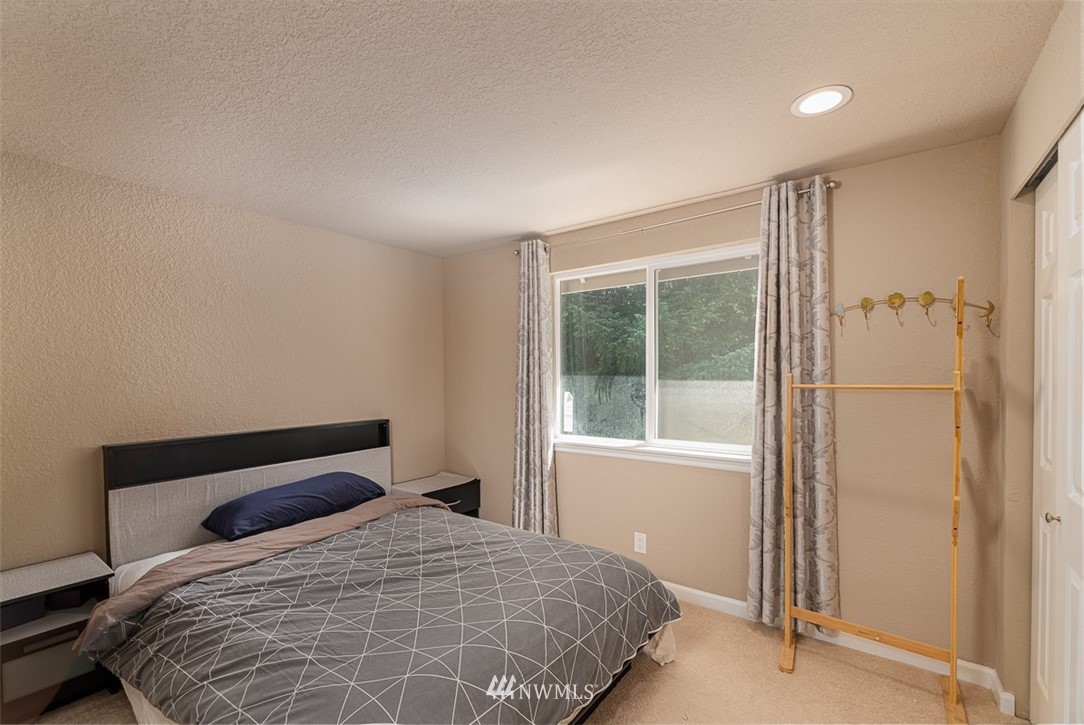 22611 12th Place West Bothell, WA 98021 - Photo 15 of 18