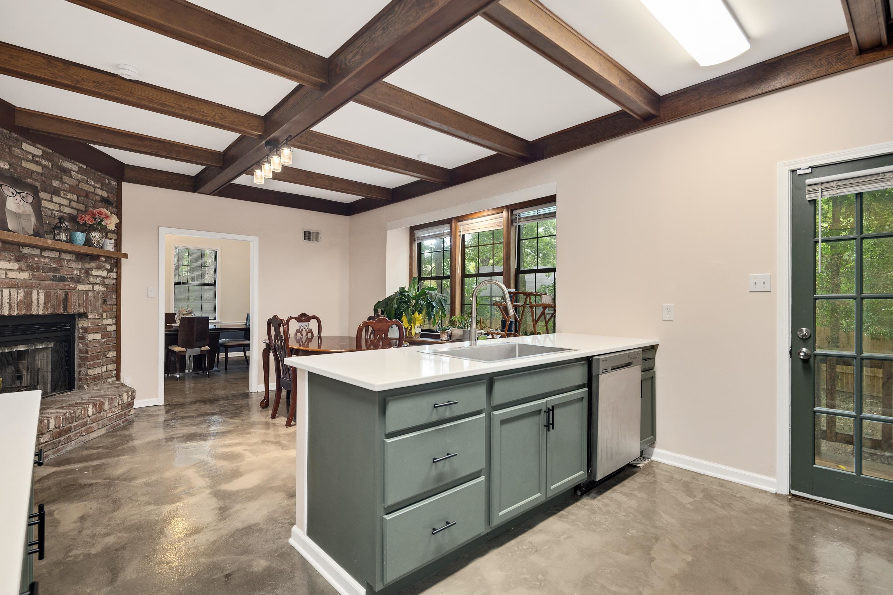 5345 Raleigh Lagrange Road Memphis, TN 38134 - Photo 8 of 37 Gallery Image 8