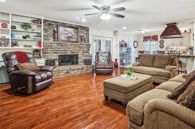 $450,000 | 1401 Allegheny Drive, Arlington, TX 76012