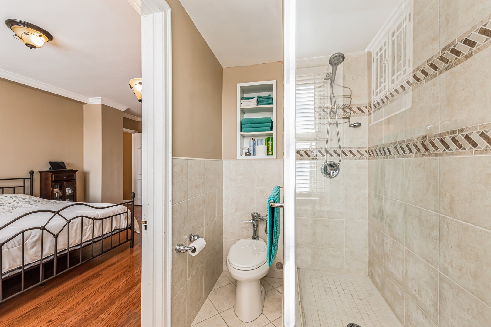 5555 North Sheridan Road, Unit 904 Chicago, IL 60640 - Photo 11 of 22