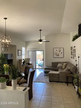 $2,800 | 28446 North 51st Street, Cave Creek, AZ 85331