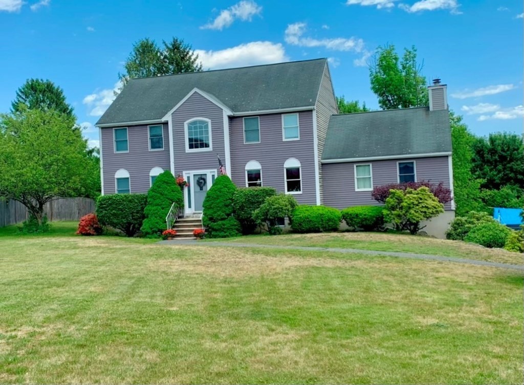 6 Norwich Road Danvers, MA 01923 - Photo 1 of 40 Gallery Image 1