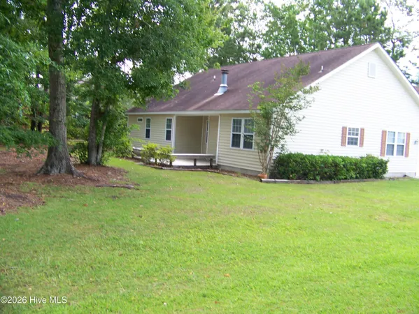 $1,900 | 901 Lord Granville Drive, Morehead City, NC 28557