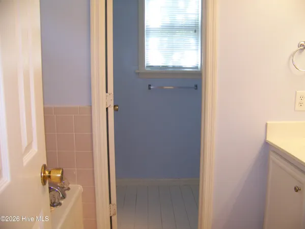 $1,900 | 901 Lord Granville Drive, Morehead City, NC 28557