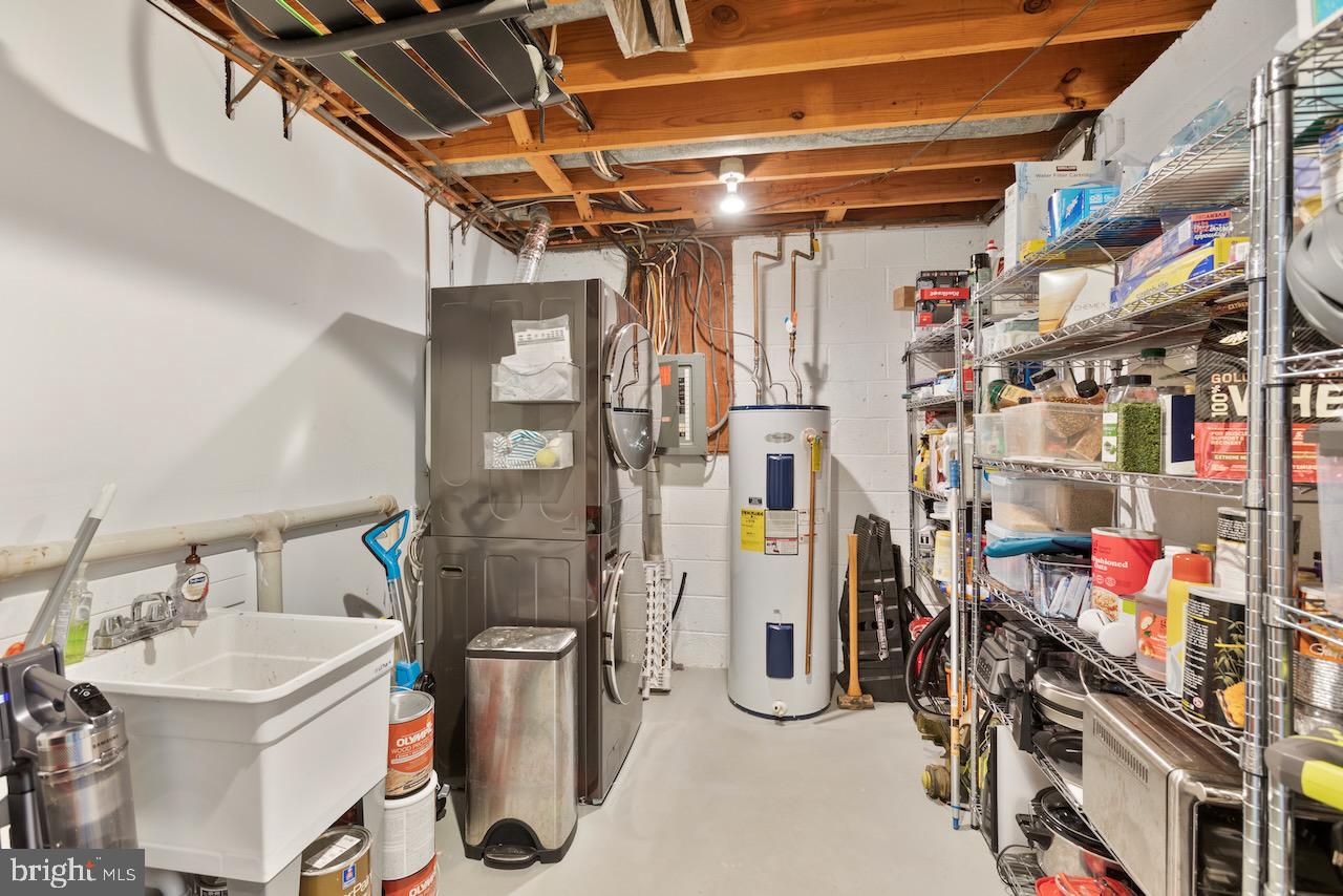 2224 Wheelwright Court Reston, VA 20191 - Photo 28 of 32