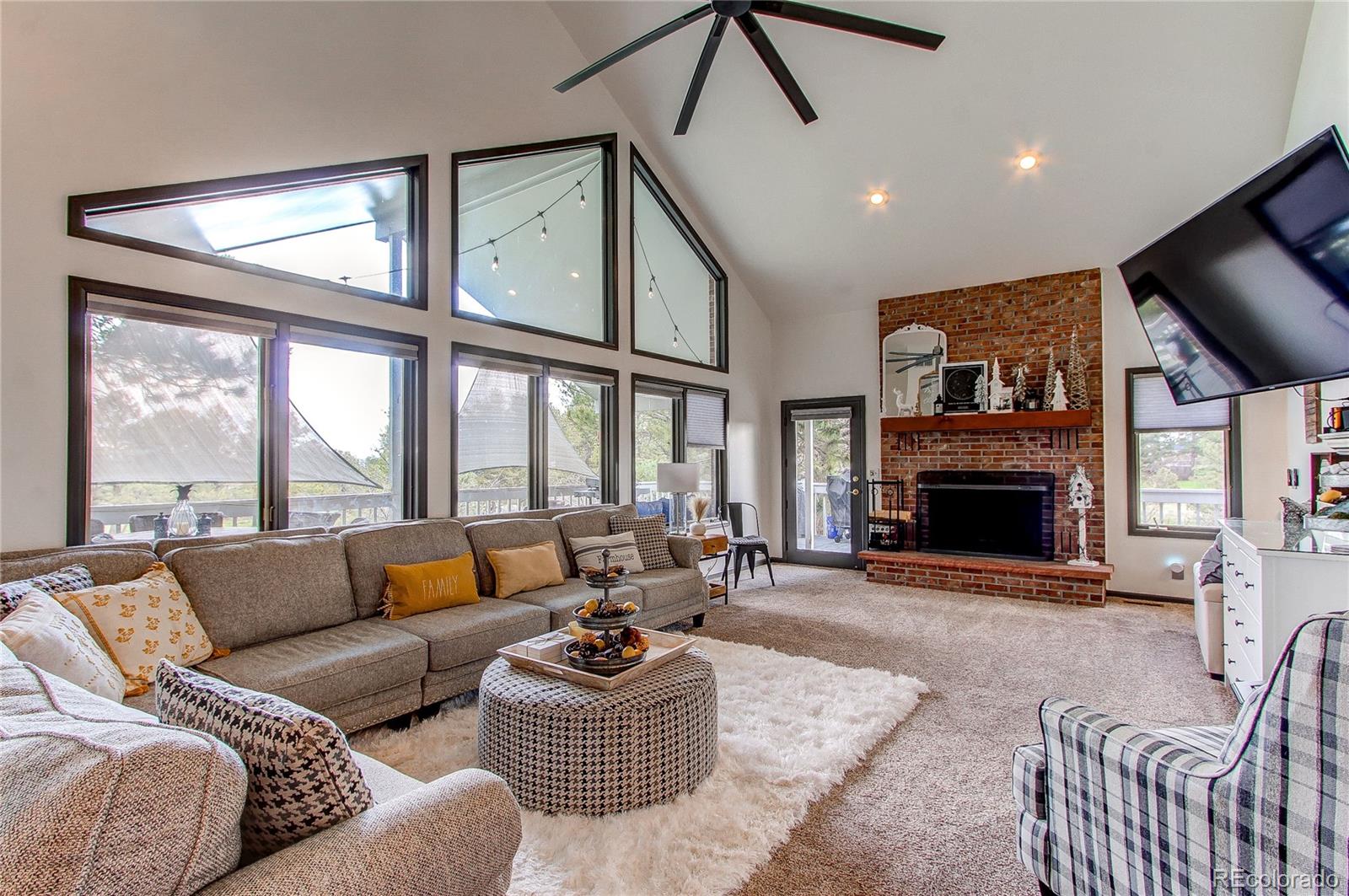 10393 Deerfield Road Franktown, CO 80116 - Photo 21 of 47