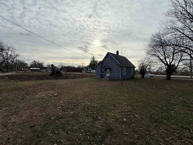 $27,500 | 523 5th Street, Rock Island, IL 61201