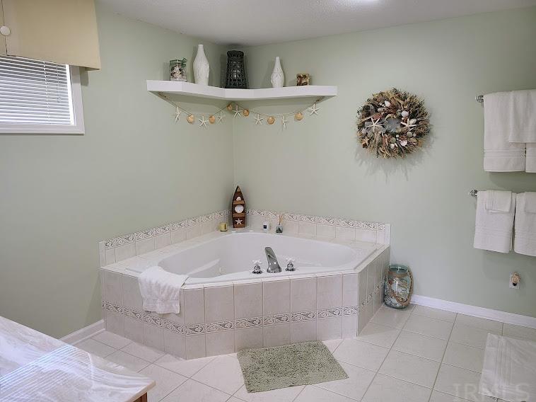 11655 North Elm Grove Road Syracuse, IN 46567 - Photo 25 of 29 Gallery Image 25