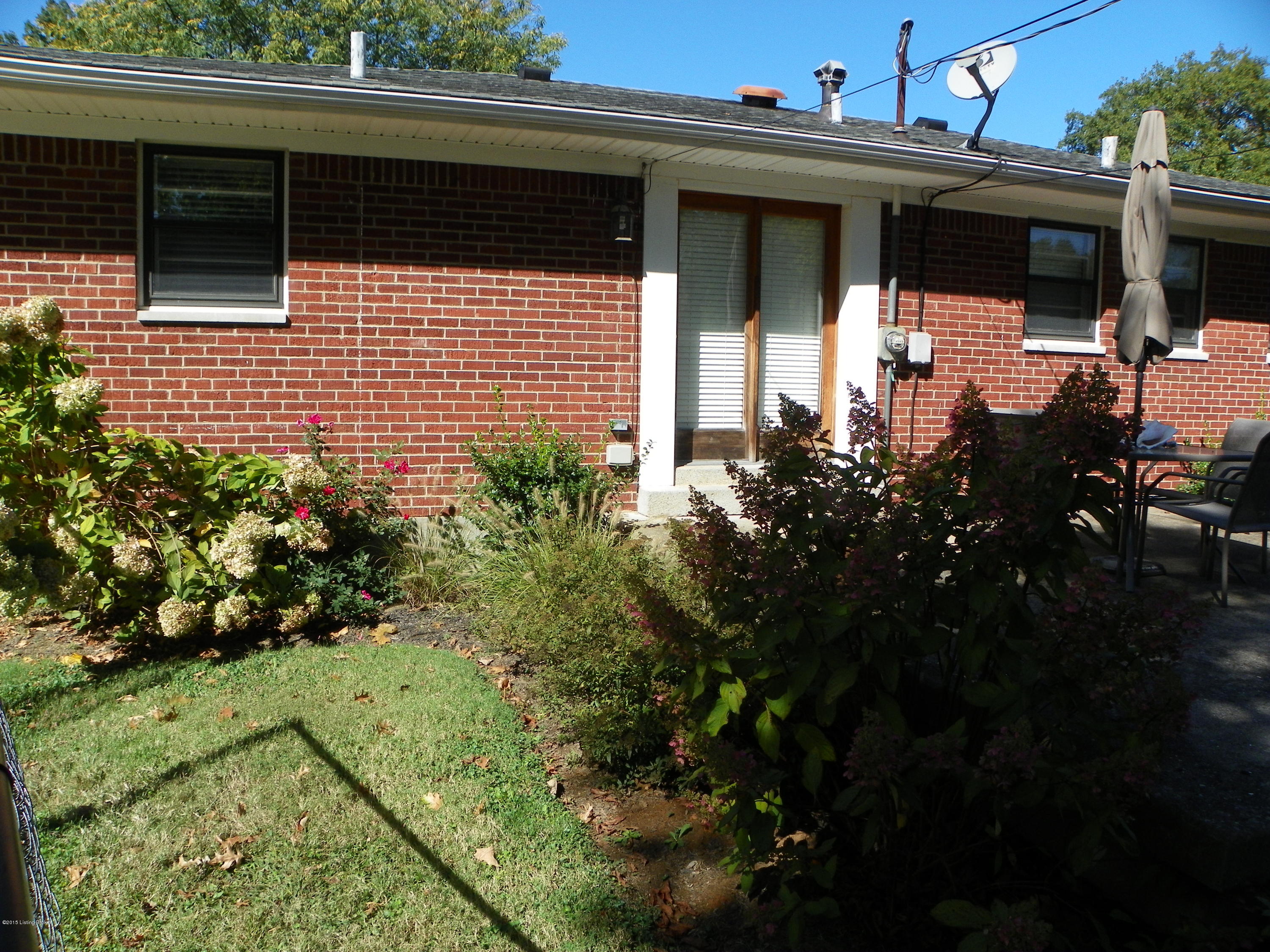 2860 Nepperhan Road Louisville, KY 40218 - Photo 46 of 51 101_1780