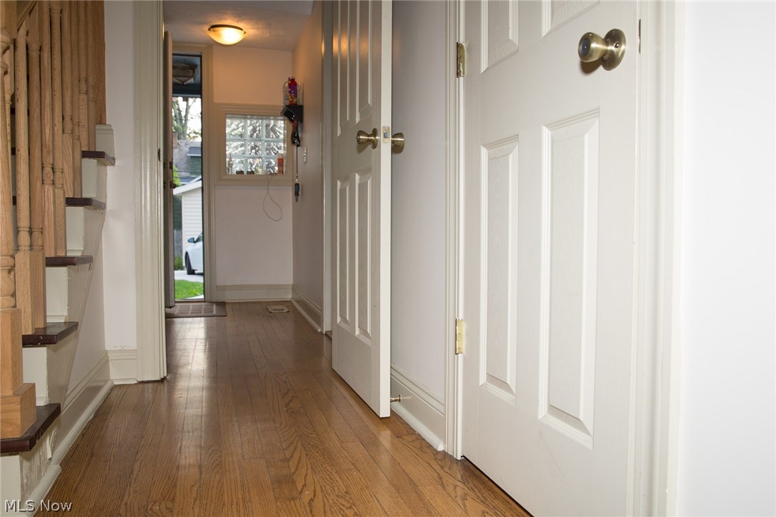 2990 Warrington Road Cleveland, OH 44120 - Photo 5 of 34 Gallery Image 5