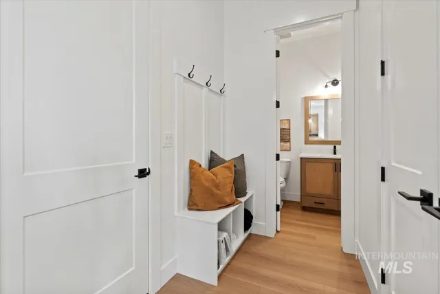 $649,900 | 2315 East Monhegan Drive, Eagle, ID 83616