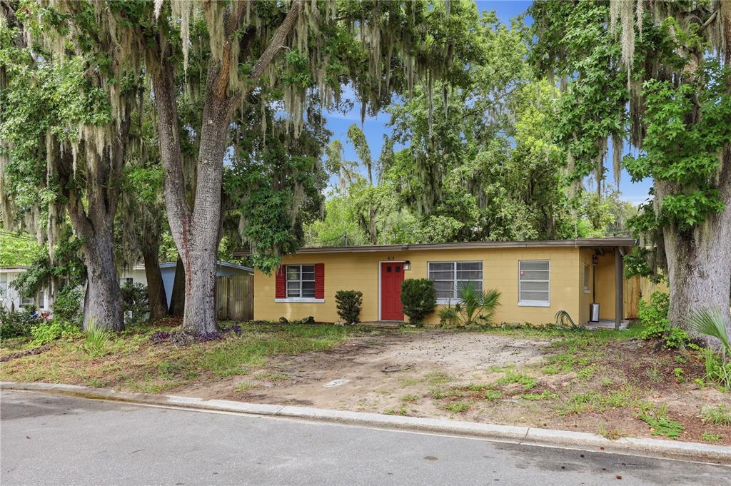 615 Danvers Street Eustis, FL 32726 - Photo 4 of 22