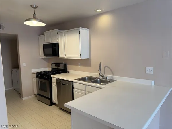 $1,845 | 1604 Inropah Drive, Henderson, NV 89014