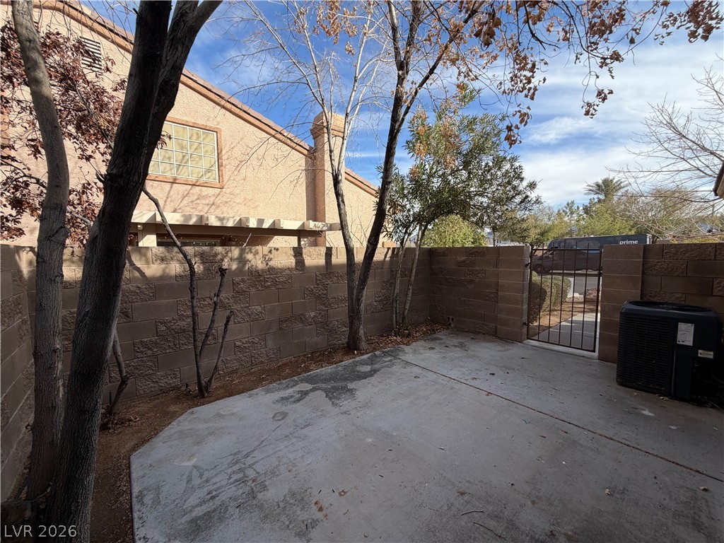 1604 Inropah Drive Henderson, NV 89014 - Photo 6 of 39