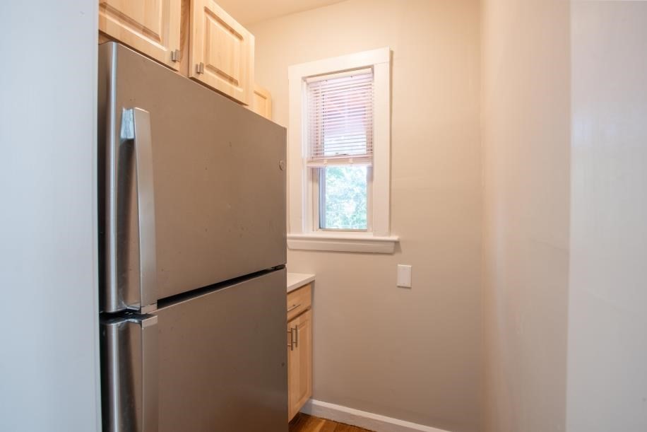 19 Crowell Street, Unit 2 Boston, MA 02124 - Photo 7 of 9