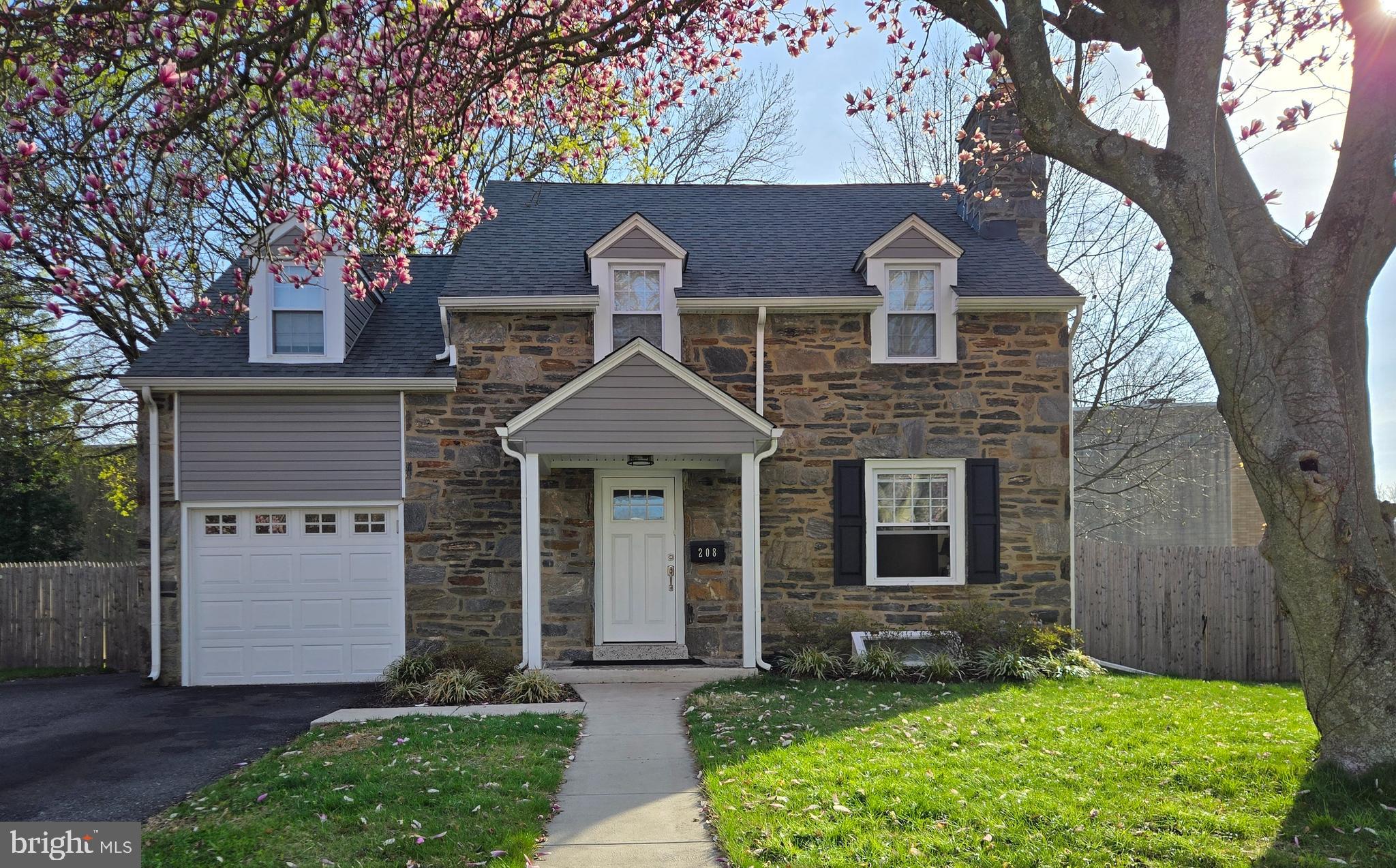 208 Parham Road Springfield, PA 19064 - Photo 38 of 39 Front Exterior