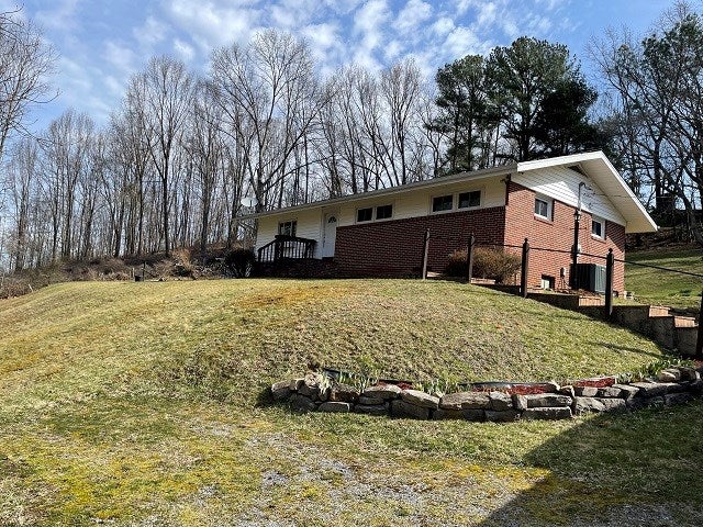 3664 Indian Paint Road Pounding Mill, VA 24637 - Photo 21 of 29 Gallery Image 21