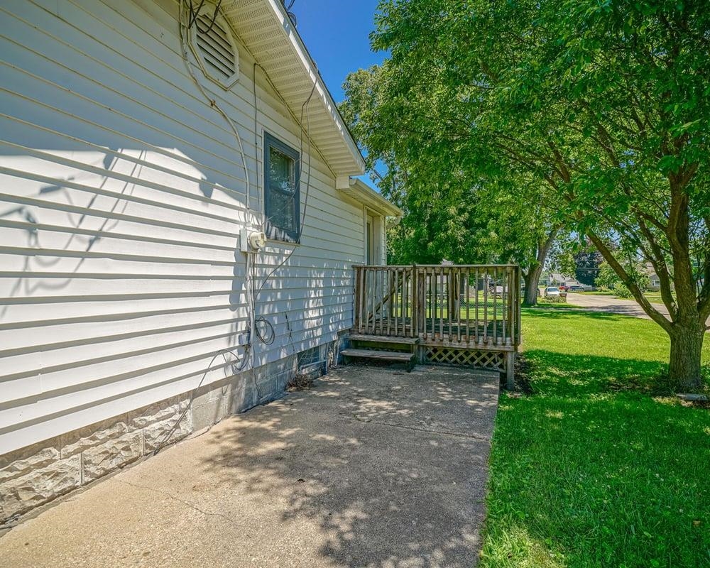 1009 South 4th Street Oregon, IL 61061 - Photo 24 of 27