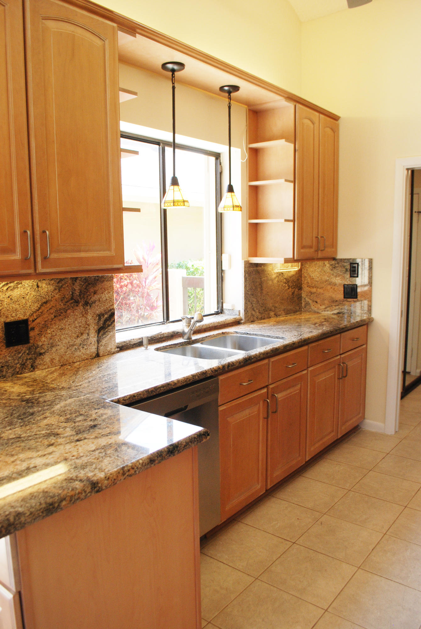 173 Ridge Road Jupiter, FL 33477 - Photo 3 of 32 Kitchen 2