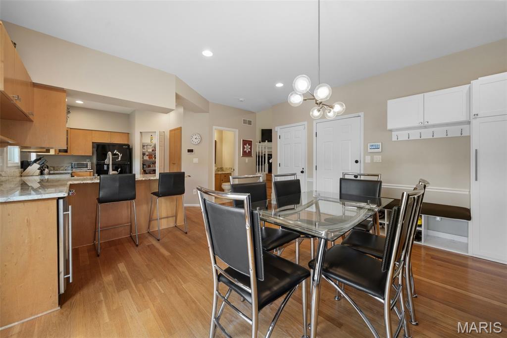 1028 North Spoede Road Creve Coeur, MO 63146 - Photo 14 of 56