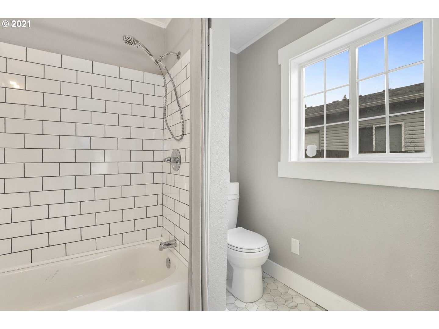 44 Northeast Lombard Street Portland, OR 97211 - Photo 13 of 32