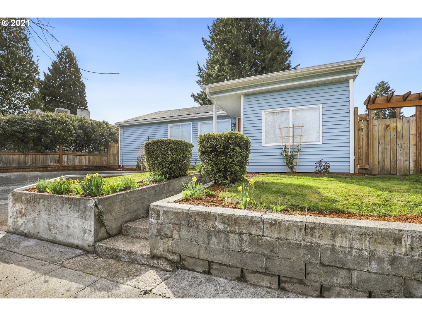 44 Northeast Lombard Street Portland, OR 97211 - Photo 3 of 32