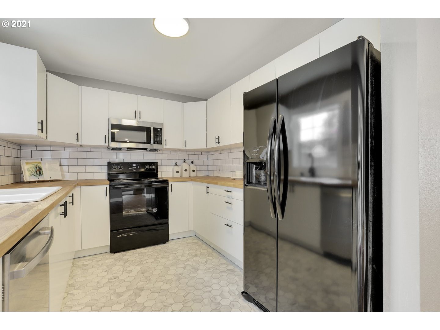 44 Northeast Lombard Street Portland, OR 97211 - Photo 23 of 32