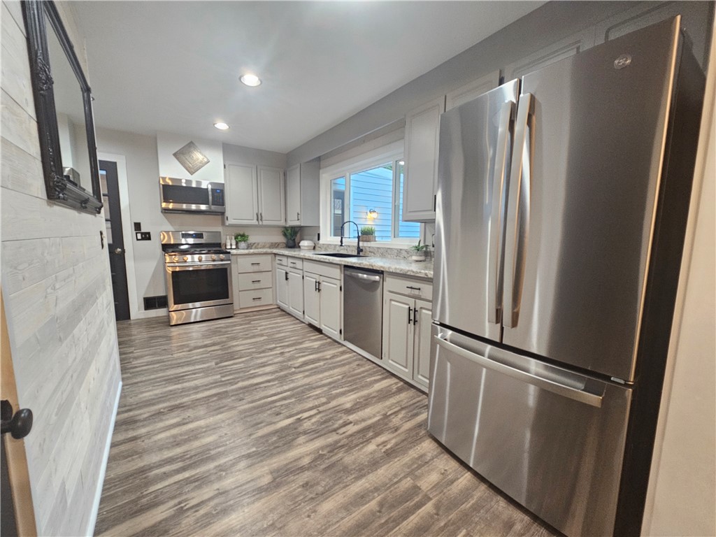 1069 Klem Road Webster, NY 14580 - Photo 11 of 37