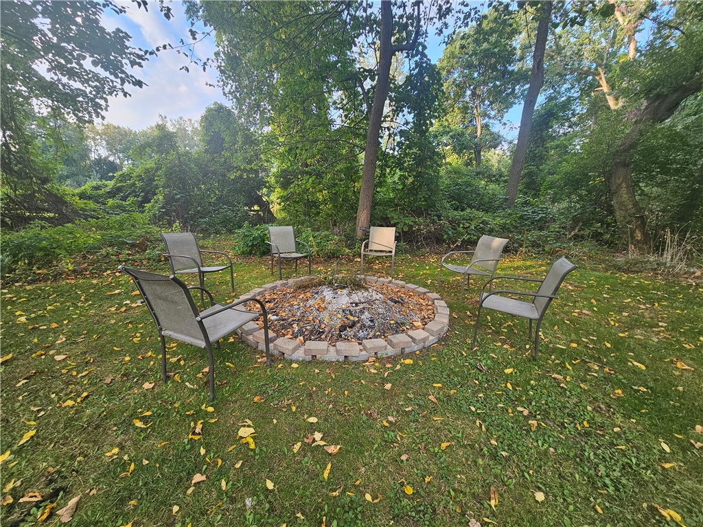 1069 Klem Road Webster, NY 14580 - Photo 6 of 37