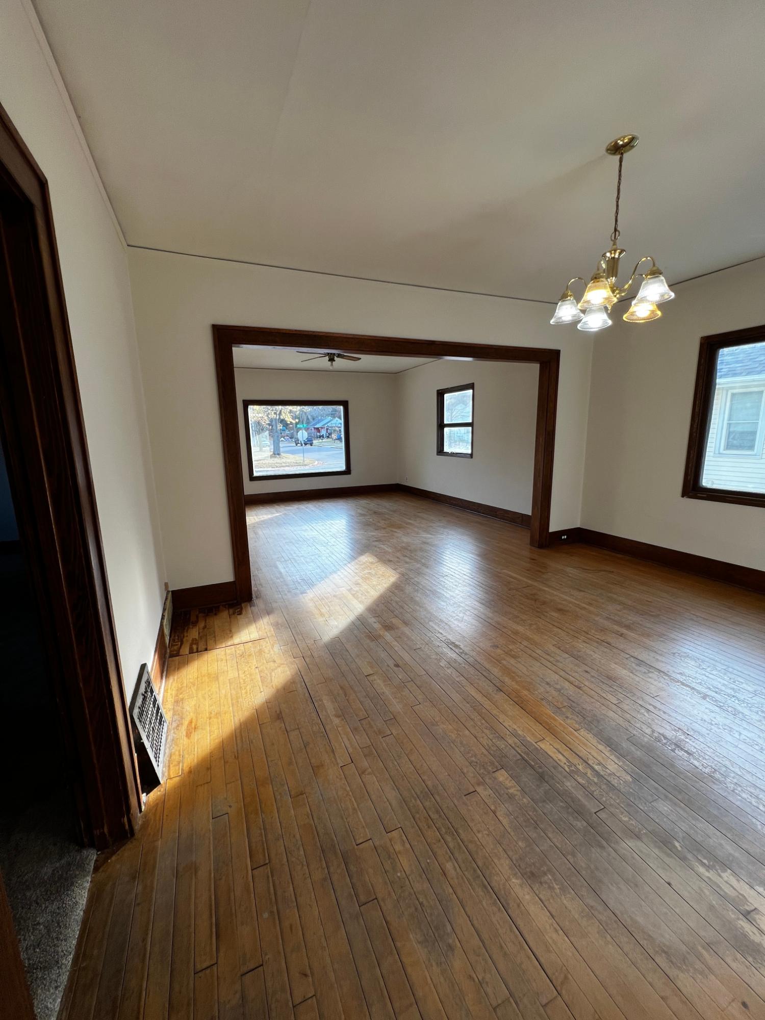 320 East Kemp Street Rhinelander, WI 54501 - Photo 5 of 27 Gallery Image 5