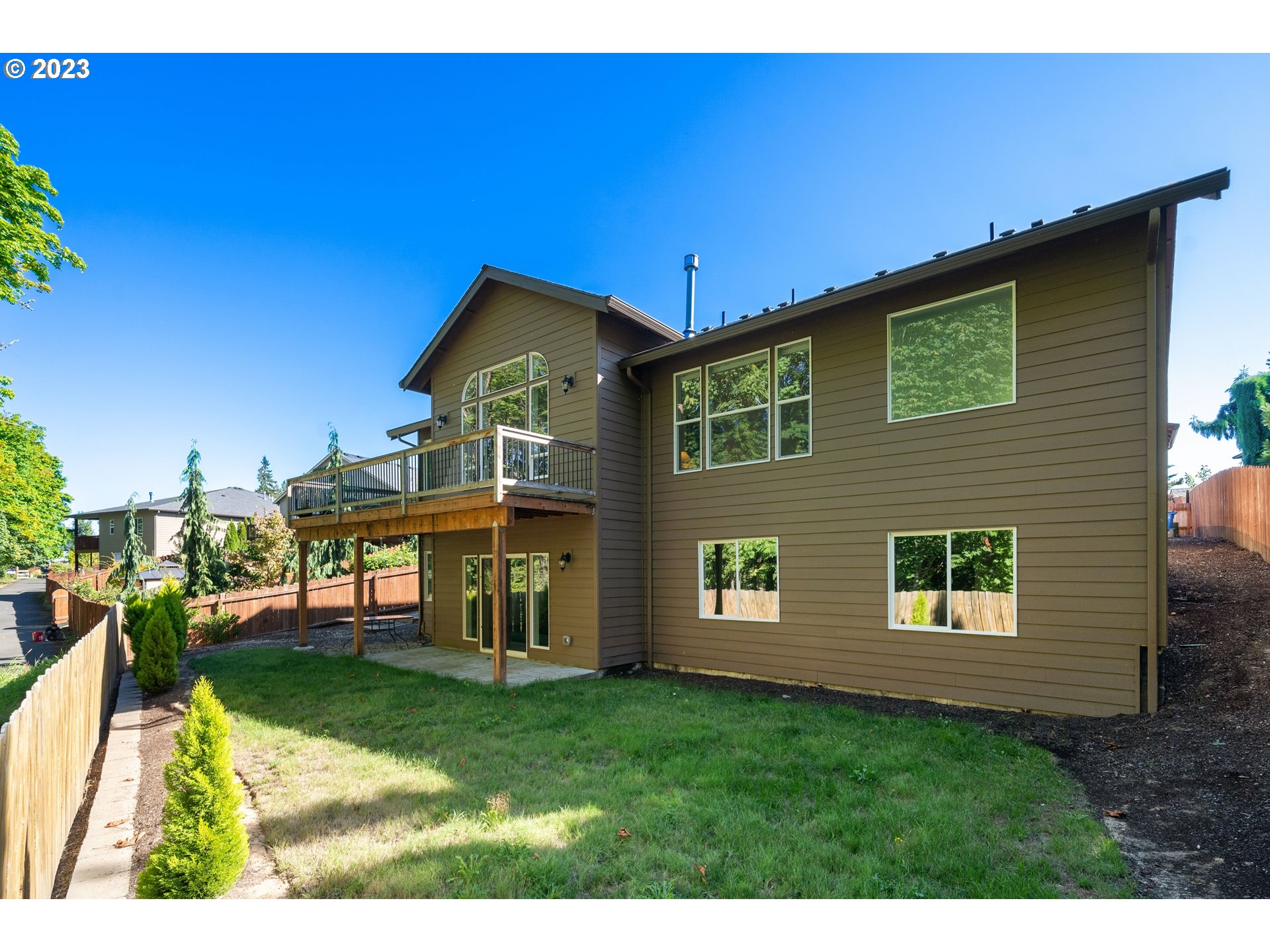 2514 South 19th Court Ridgefield, WA 98642 - Photo 34 of 34 a view of a house with a yard