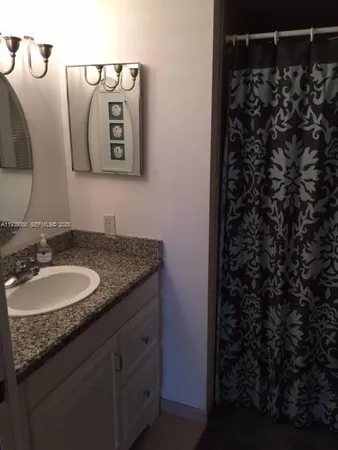 $3,500 | 19555 East Country Club Drive, Unit 8405, Aventura, FL 33180