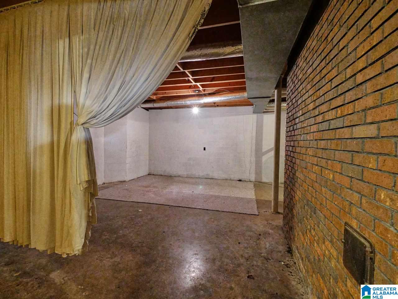 1609 Elizabeth Street Anniston, AL 36207 - Photo 17 of 25