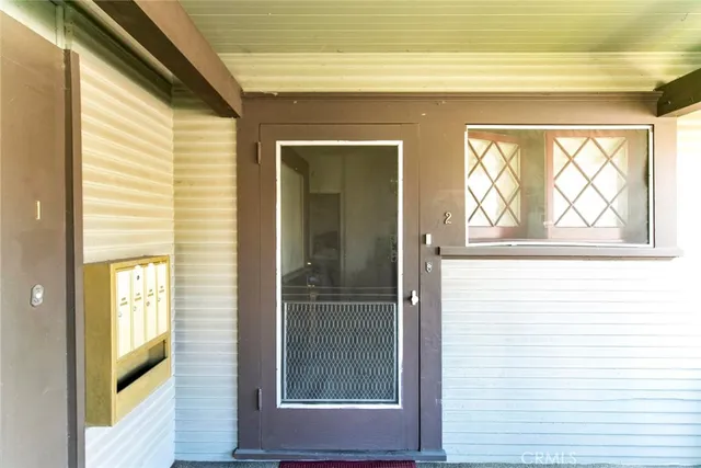 $1,390,000 | 325 South Los Robles Avenue, Pasadena, CA 91101