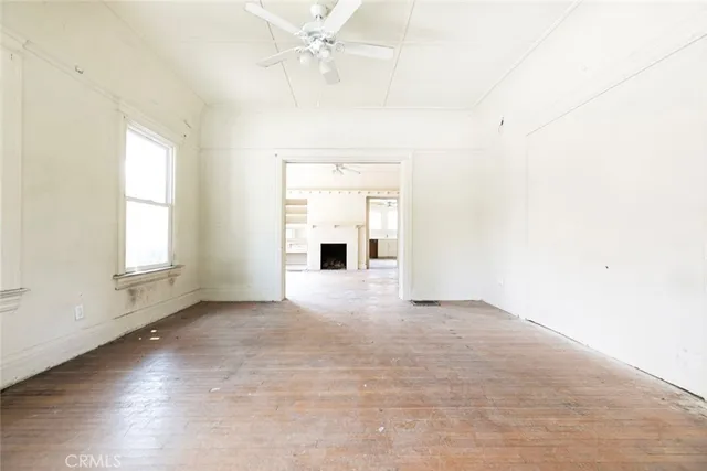 $1,390,000 | 325 South Los Robles Avenue, Pasadena, CA 91101