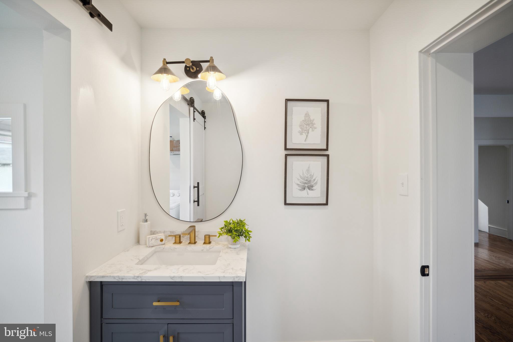 40 Yale Road Havertown, PA 19083 - Photo 13 of 31 Powder Room