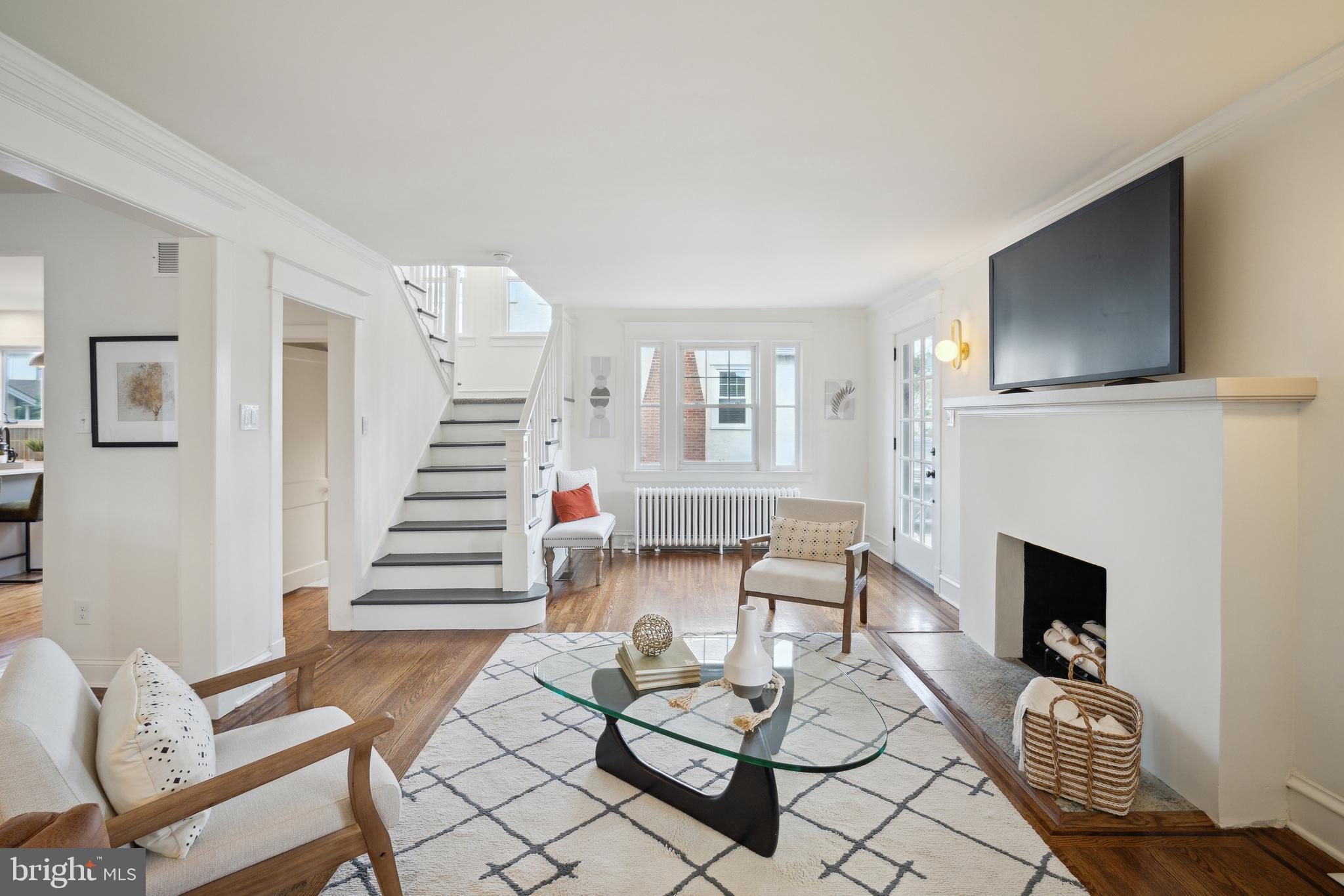 40 Yale Road Havertown, PA 19083 - Photo 4 of 31 Living Room