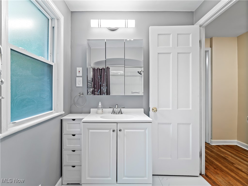 5188 Mayview Road Cleveland, OH 44124 - Photo 20 of 34