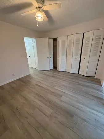 $1,200 | 151 Canterbury East, West Palm Beach, FL 33417