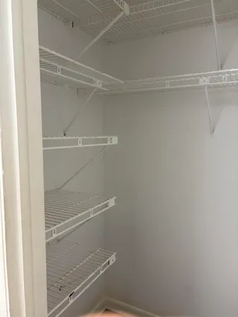 $1,200 | 151 Canterbury East, West Palm Beach, FL 33417