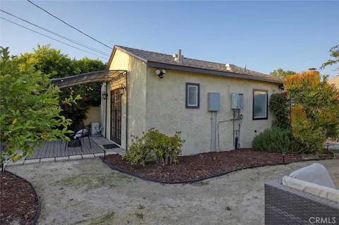 $899,000 | 12762 Willard Street, North Hollywood, CA 91605