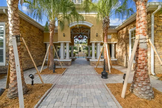 $1,525 | 2405 Courtney Meadows Court, Unit 202, Tampa, FL 33619