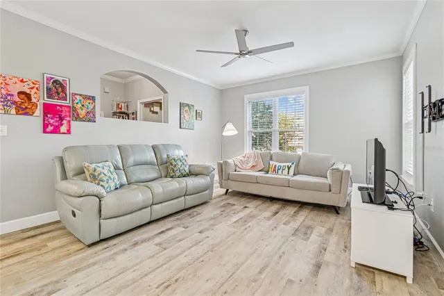 $1,525 | 2405 Courtney Meadows Court, Unit 202, Tampa, FL 33619