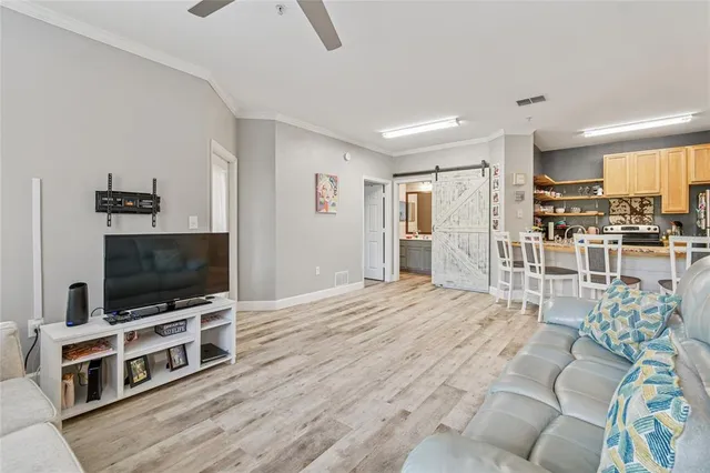 $1,525 | 2405 Courtney Meadows Court, Unit 202, Tampa, FL 33619