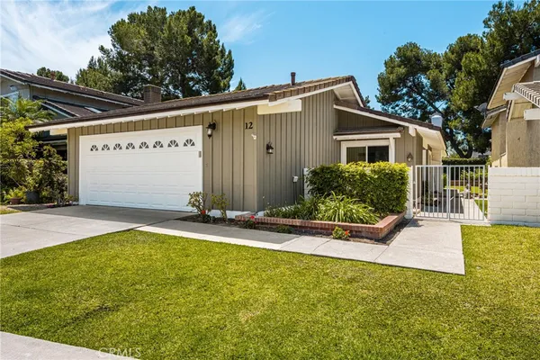 $1,699,000 | 12 Blackswan, Irvine, CA 92604