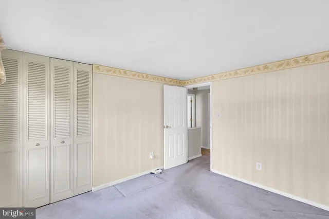 an empty room with window