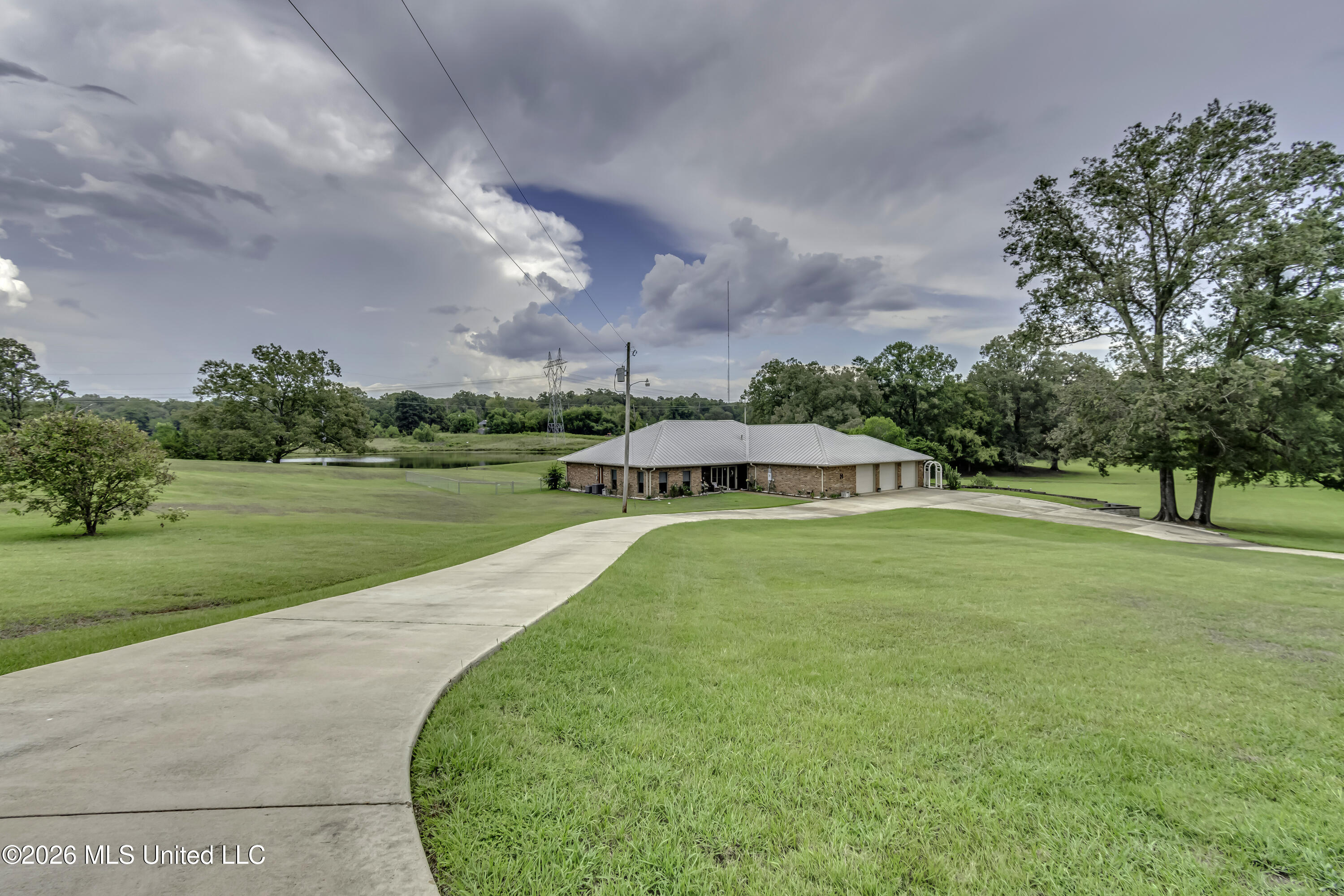 2865 7 Springs Road Raymond, MS 39154 - Photo 3 of 103 2865 Seven Springs Rd--23
