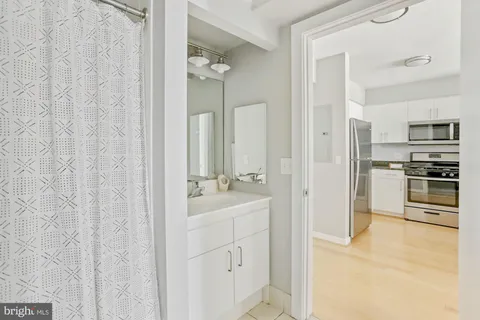 $2,100 | 1000 New Jersey Avenue Southeast, Unit 516, Washington, DC 20003