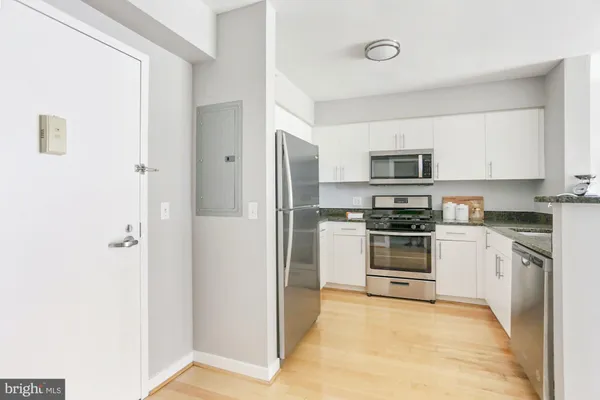$2,100 | 1000 New Jersey Avenue Southeast, Unit 516, Washington, DC 20003