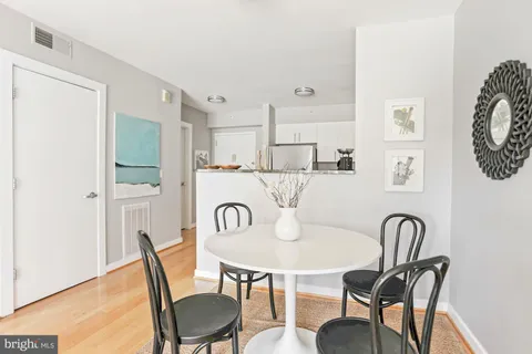 $2,100 | 1000 New Jersey Avenue Southeast, Unit 516, Washington, DC 20003